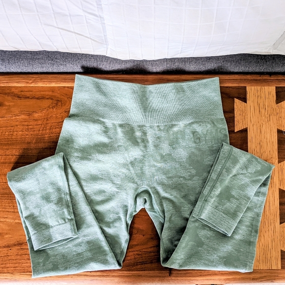 High Waisted Gymshark Leggings - Picture 3 of 5